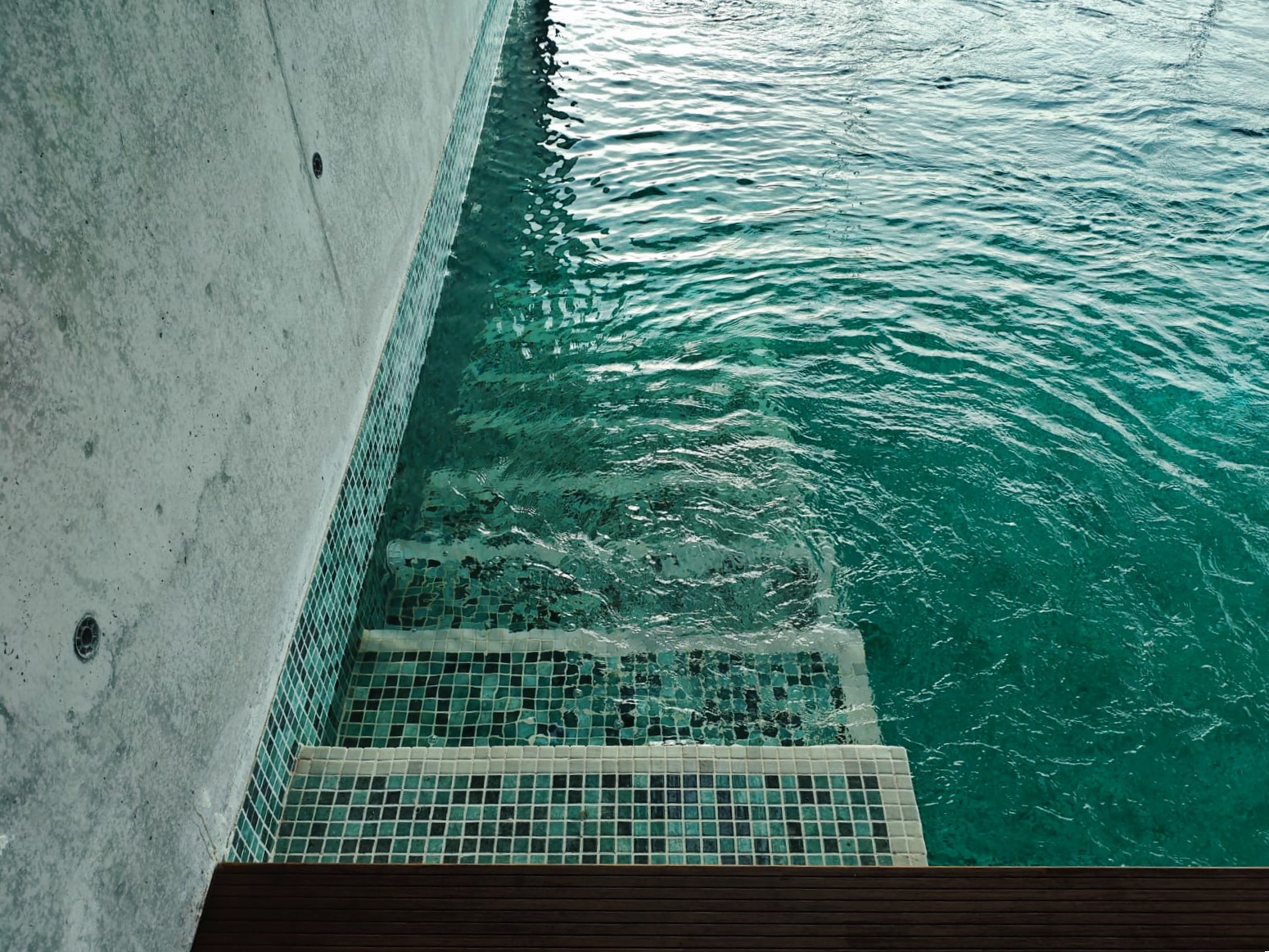 Piscina cubierta en A Lama