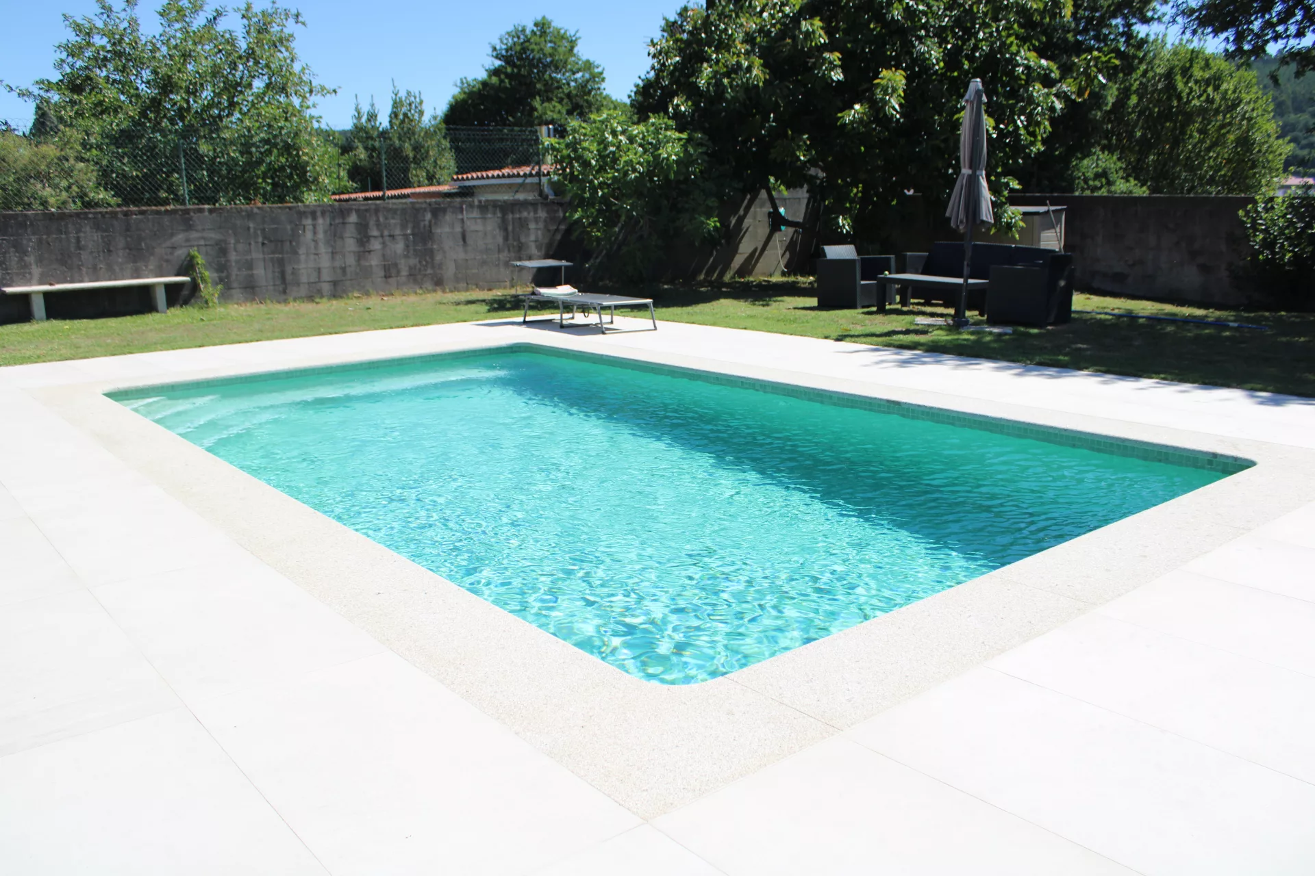 Piscina en Caldas de Reis